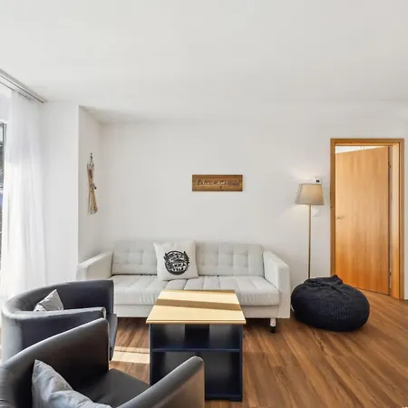 Apartment Nr-06 Haus Sursilvana By Interhome